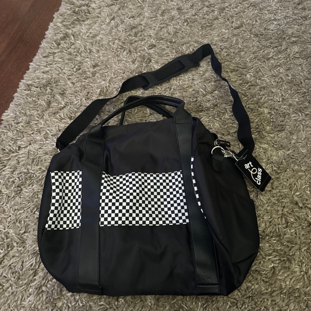 Nwt art class duffle bag